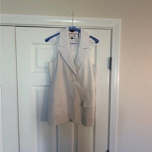 Banana Republic Cream Sleeveless Blazer Vest